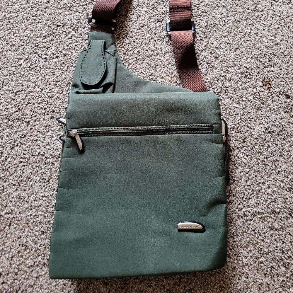 Travelon | Peacock Anti-Theft Essentials North/South Asymmetric Crossbody Bag